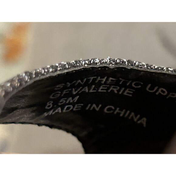 Guess Gray Shimmer Strappy Wedges Sandals Women's size 8.5M - Picture 5 of 5